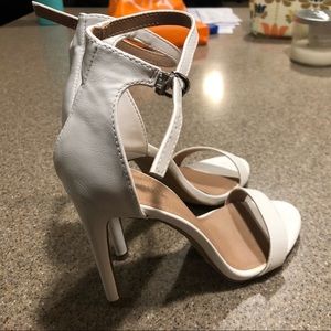 Charlotte Russe white heels size 7